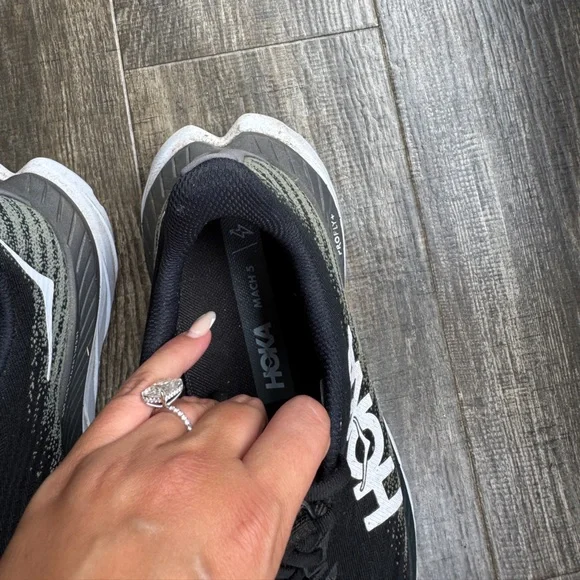 Hoka Mach 5 Black White Athletic Shoes 9.5 - Picture 3 of 6